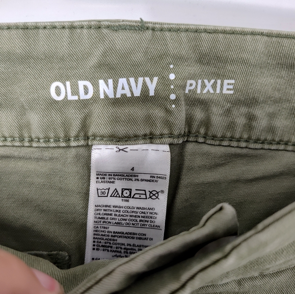 Old Navy Pixie Women's Olive Shorts Size 4 - Picture 3 of 3